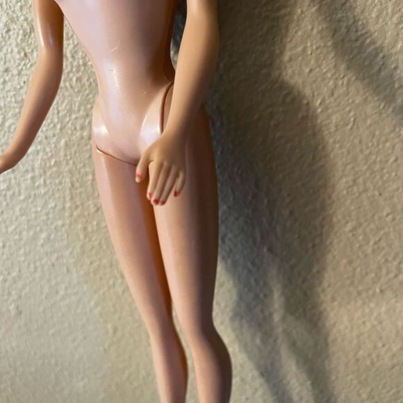 Midge 1960’s Bubble Cut Barbie Doll - Picture 7 of 13